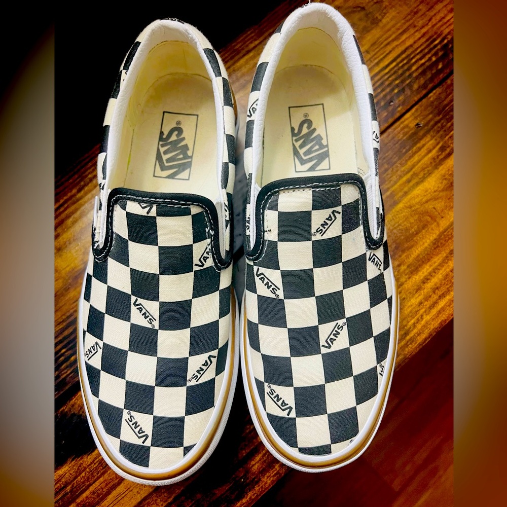 Platform checkered Vans